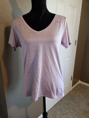 Nike Women's Lavender V-Neck Short Sleeve Tee
